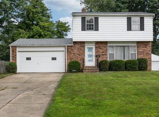 35355 Glen Dr, Eastlake, OH 44095