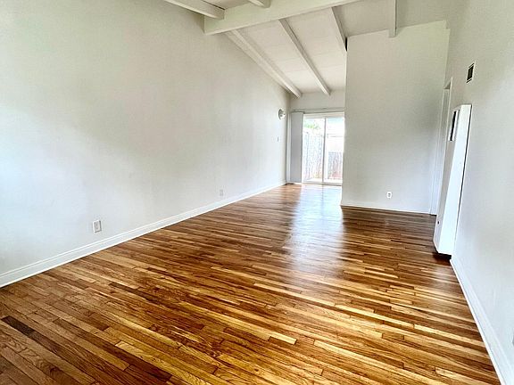 2nd image of 1106 W Broadway APT 2