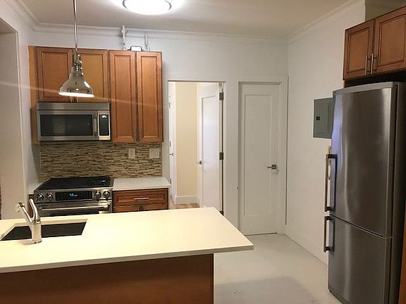 2nd image of 173 W 81st St APT 2D