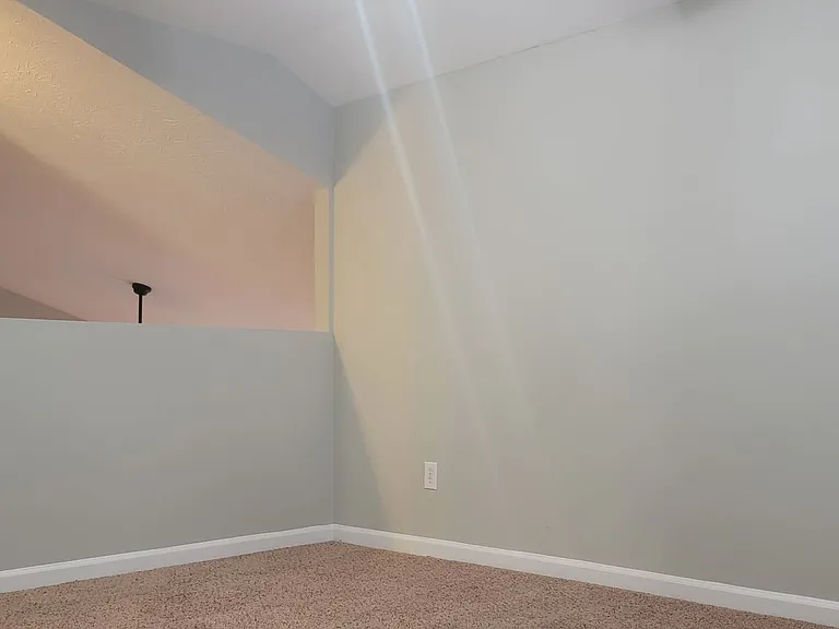 696 Liberty Hill Dr — Photo 10