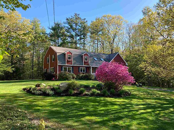 3rd image of 18 Meadow Lark Ln
