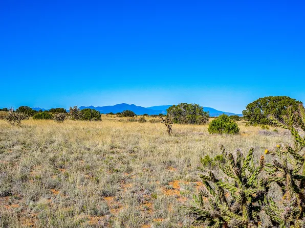 17 Short Rd APT C, Santa Fe, NM 87506