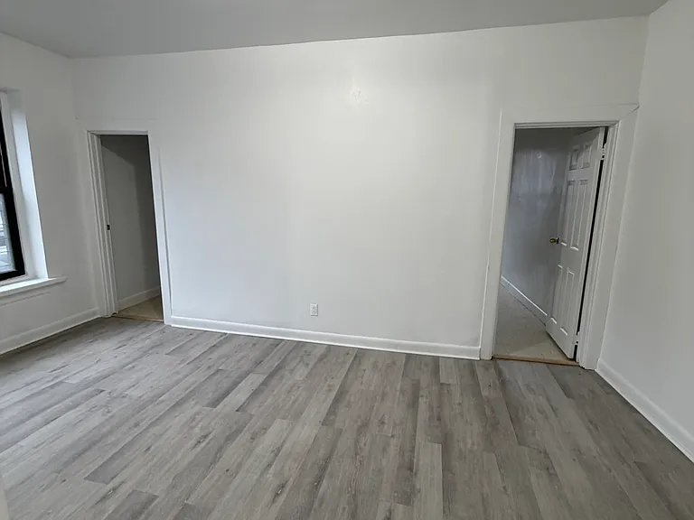 1841 Mohegan Ave #2 — Photo 5