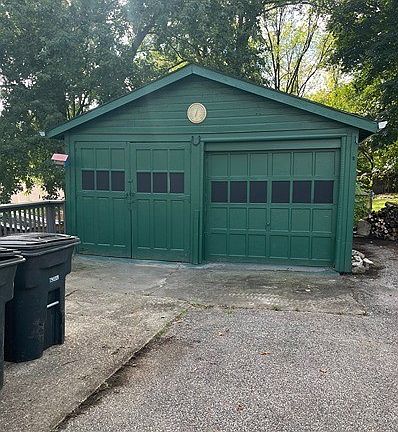 2nd image of 230 Helen Ave