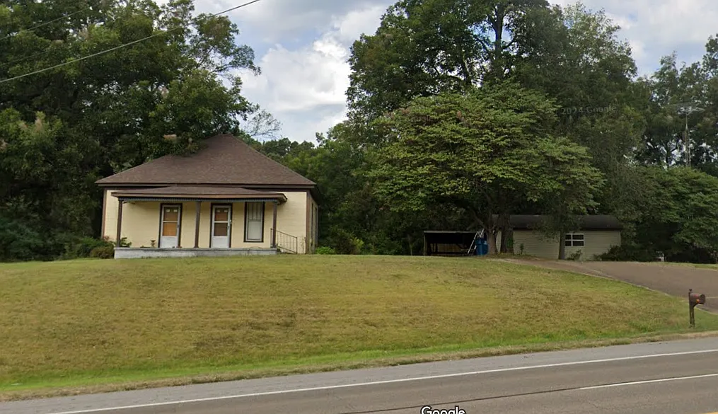 2 bed, 1044 sqft, $1,000 — Photo 1