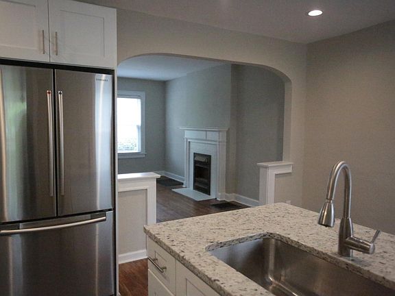 5th image of 1253 Thornwood Pl