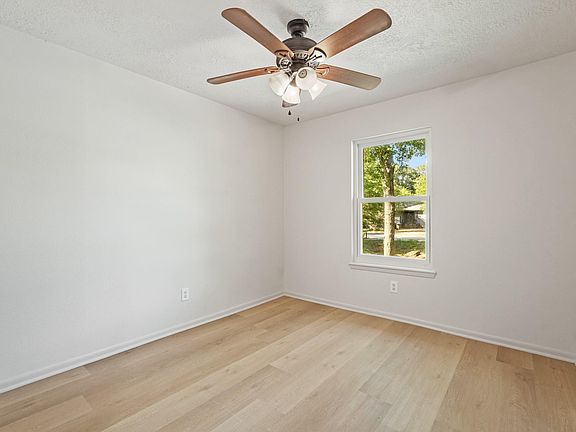 4th image of 7716 Appomattox Dr