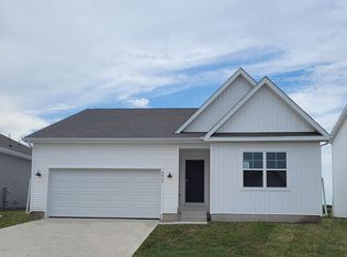 2888 Meadow Ct, Hiawatha, IA 52233