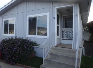 975 W Telegraph Rd, Santa Paula, CA 93060