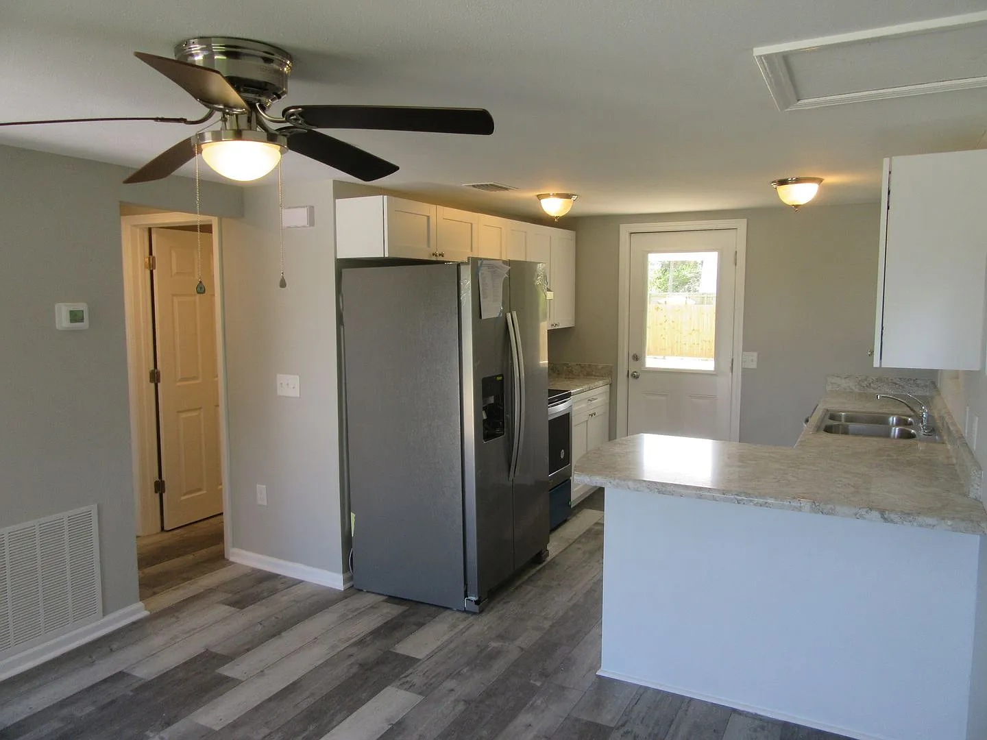 9825 Clarence St. — Photo 4