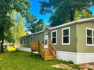 222 Goldenrod Ln E, Altoona, WI 54720