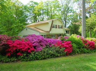 15 Edward Dr, Ringwood, NJ 07456