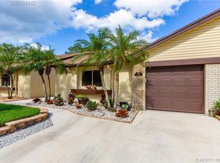 137 Meander Cir, Royal Palm Beach, FL 33411