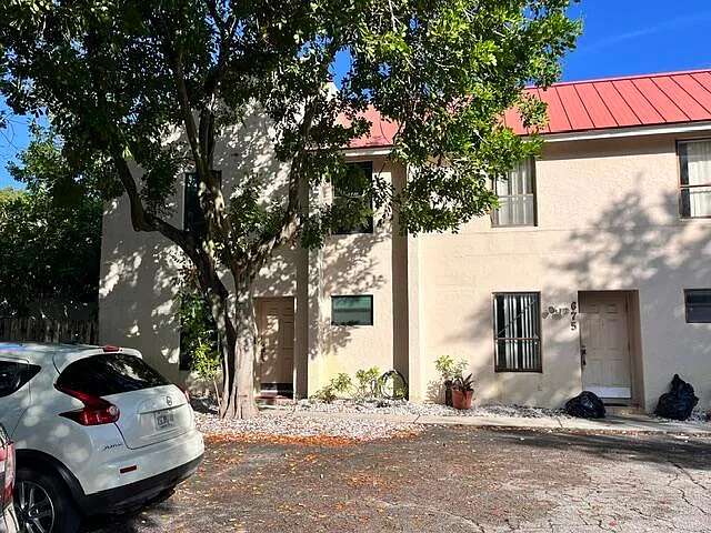 3 bed, 2.5 bath, 1533 sqft, $3,595 — Photo 4