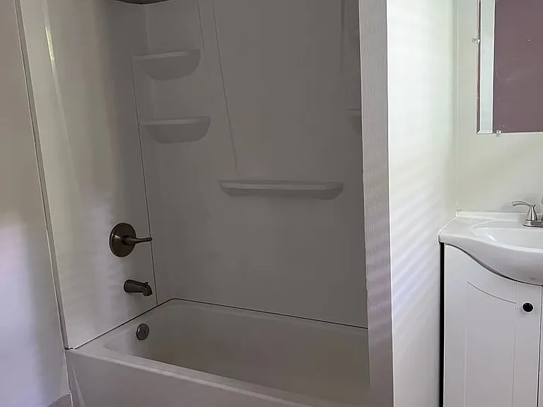 3 Bedroom / 2 Bathroom House in Glen Iris — Photo 5