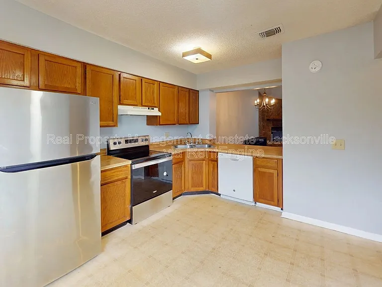 11256 Windtree Dr E — Photo 9