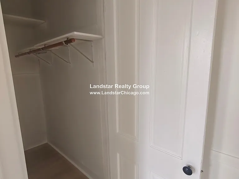 1233 Chicago Ave #11 — Photo 8