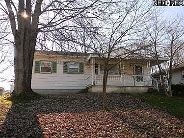 2nd image of 819 Doris Dr