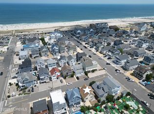 7 Nichols Ave, Seaside Heights, NJ 08751