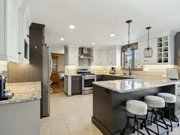 S14W31800 High Meadow LANE, Delafield, WI 53018