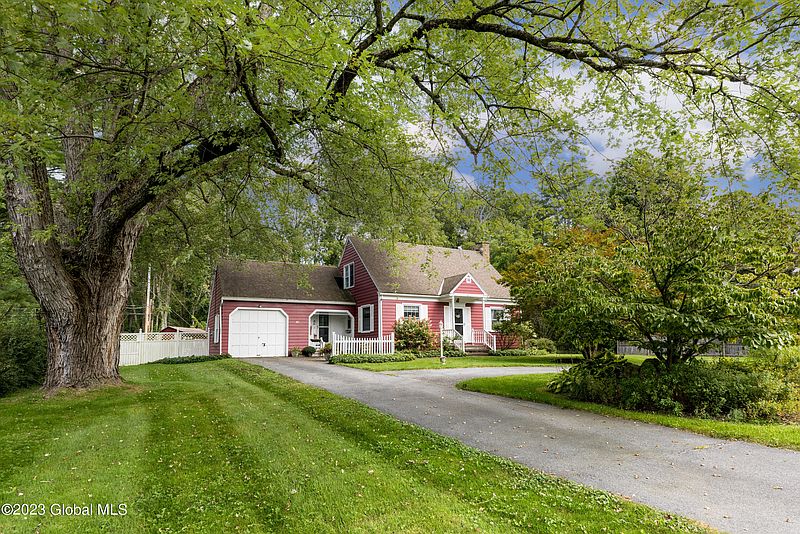 3rd image of 87 Meadow Drive