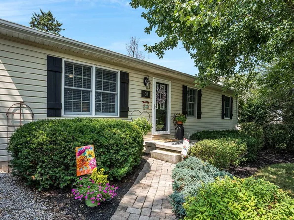 34 Jackson Dr, East Berlin, PA 17316
