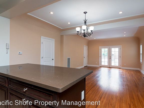 5th image of 8540 1/2 Alcott St