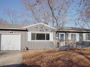 5630 SW 17th St, Topeka, KS 66604