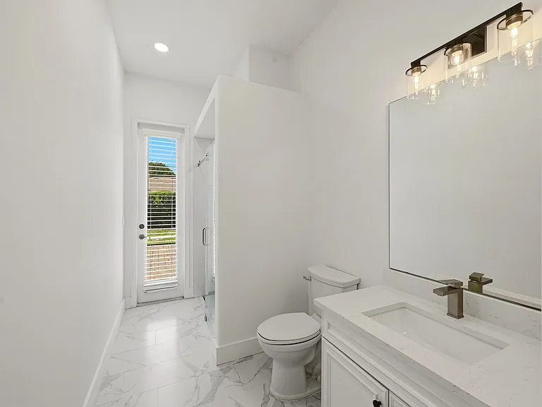 5224 Vistamere Ct — Photo 39