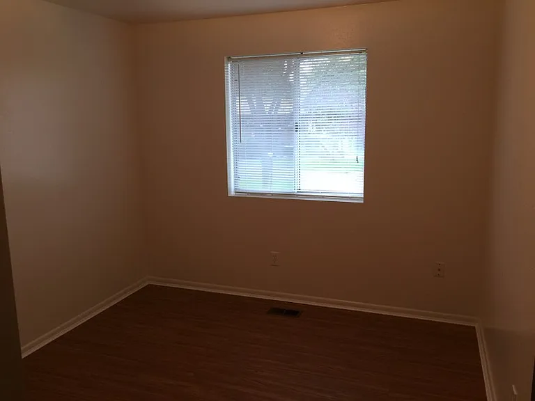 1042 S Ellen Cir #1 — Photo 7