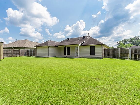 2nd image of 26149 Glenbrooke Dr