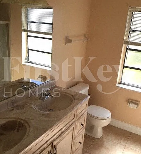 9703 NW 42nd Ct — Photo 7
