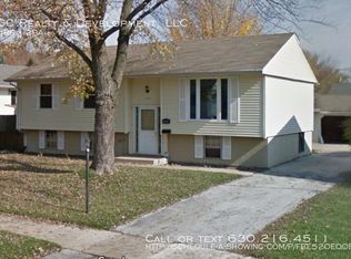 133 N Pine Ln, Glenwood, IL
