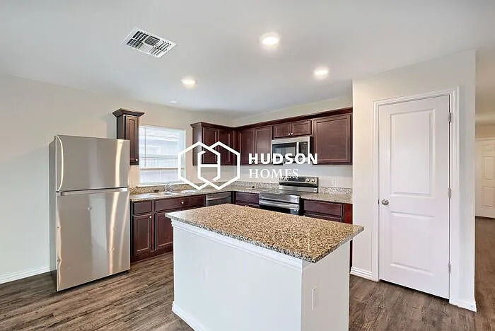 5946 Lake Superior St — Photo 6
