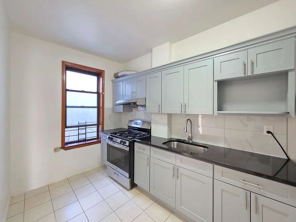 6752 5th Ave #3F