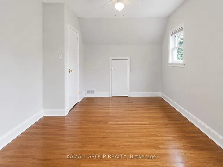 138 Johnston Ave #MAIN — Photo 13