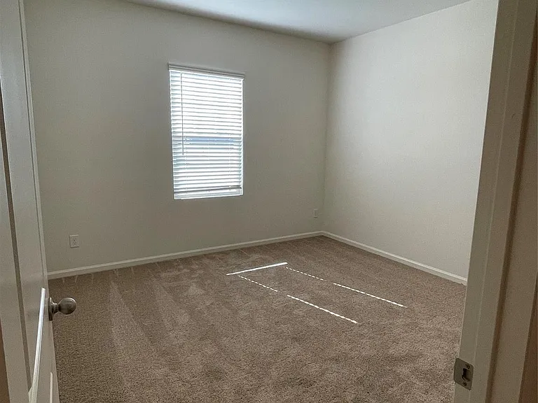 10084 Pappas Dr — Photo 14