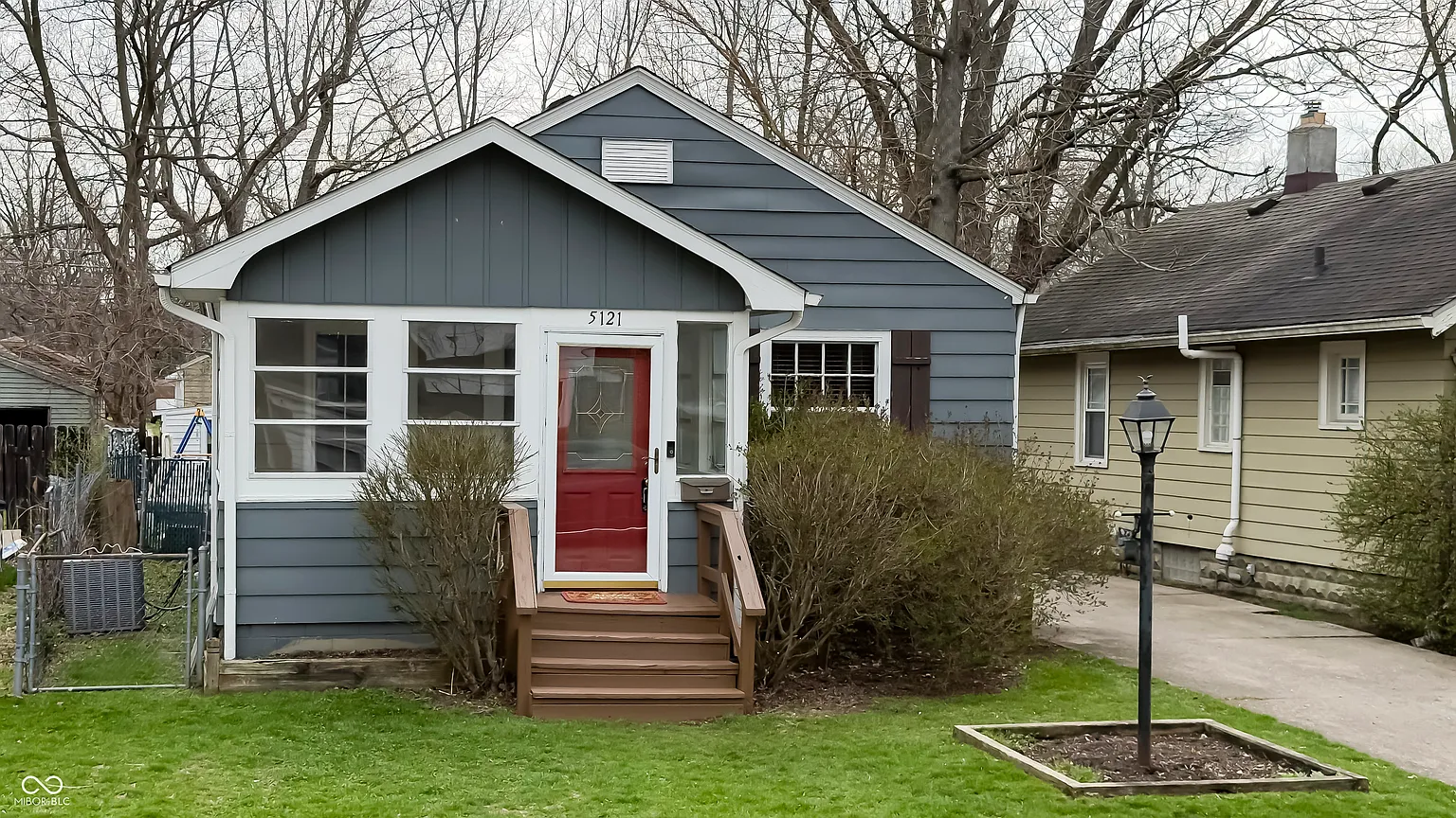5121 Rosslyn Ave photo 1