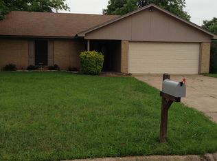 1028 Kane St, Benbrook, TX 76126