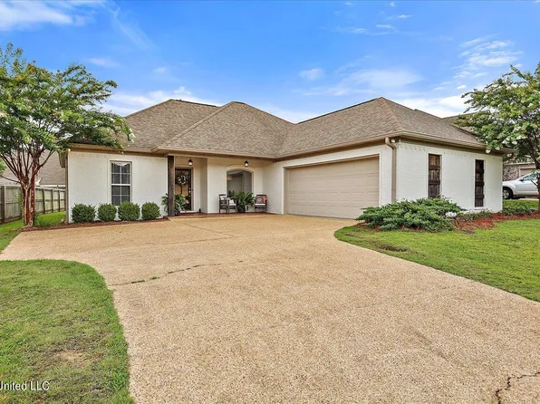 132 Grace Dr, Flowood, MS 39232