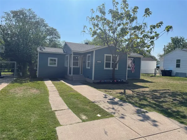 5213 Townsend Dr, Fort Worth, TX 76115