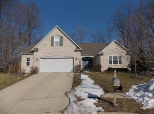8268 Long Walk Ct, Noblesville, IN 46060