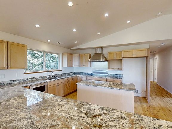 4th image of 96525 Cape Ferrelo Rd