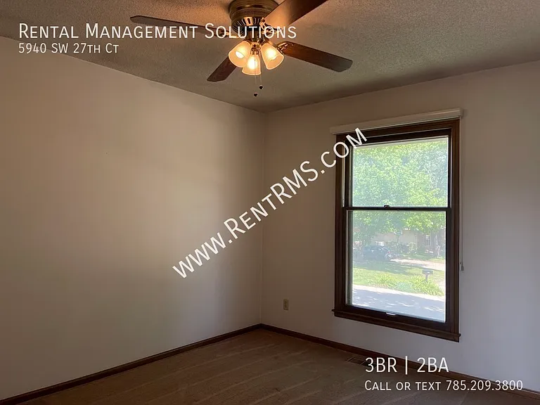 5940 SW 27th Ct — Photo 9