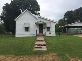 411 Wright Ave, Chaffee, MO 63740