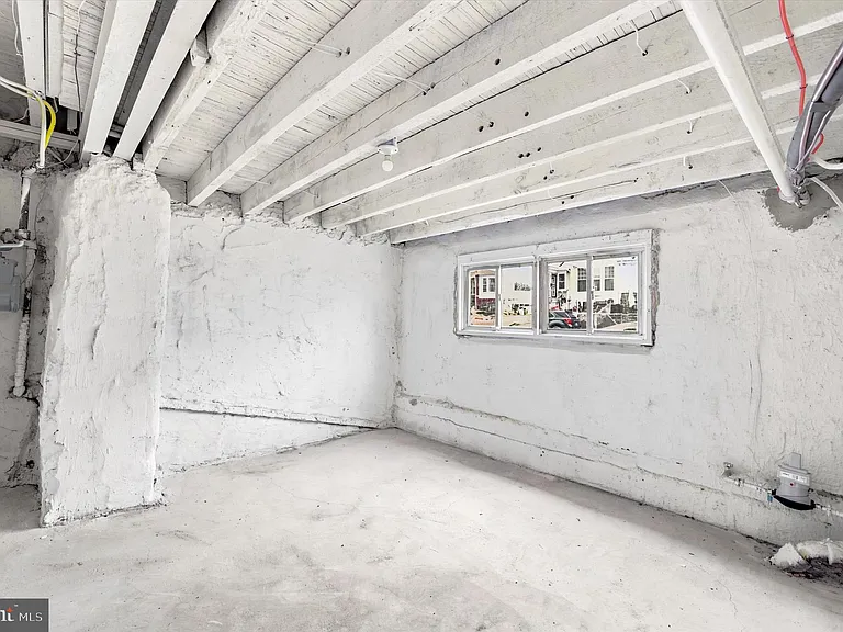 5616 Florence Ave — Photo 36