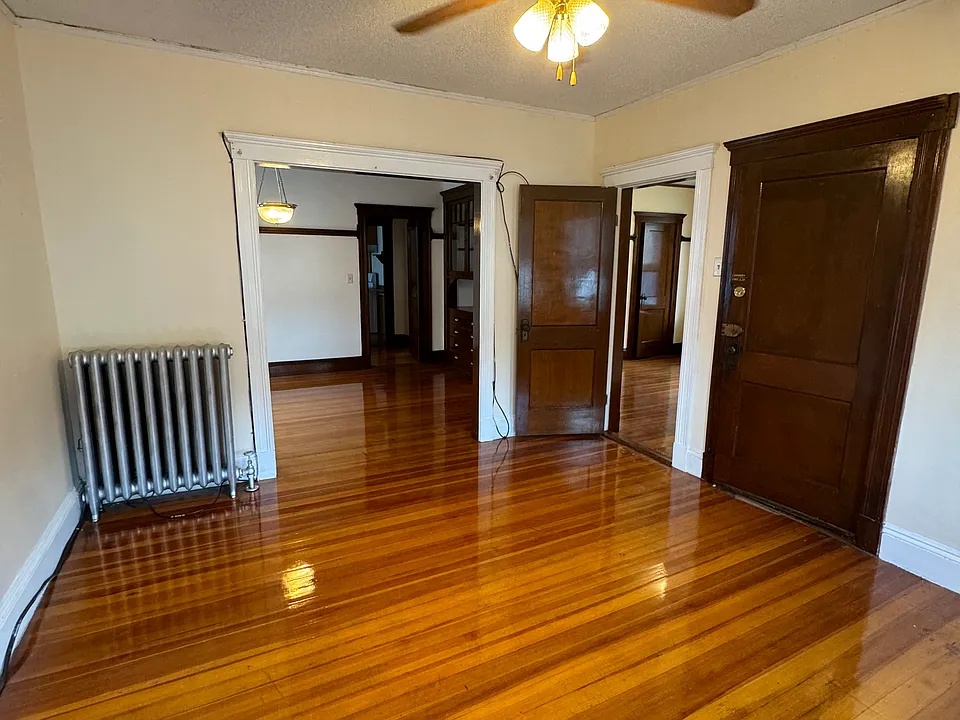 29 Seymour St #3