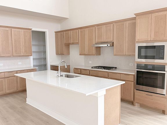 6th image of this home