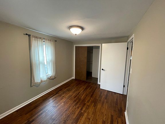 3rd image of 1300 E Broadway St