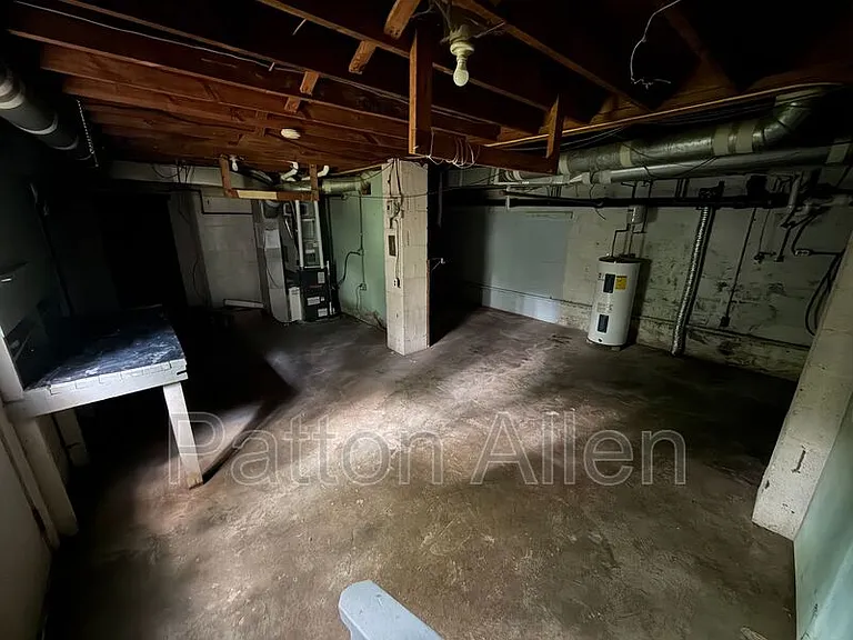 110 Locust Ct — Photo 13